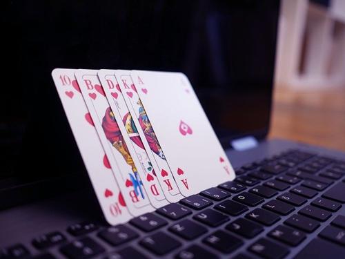 ポーカーコンピュータの進化と未来展望