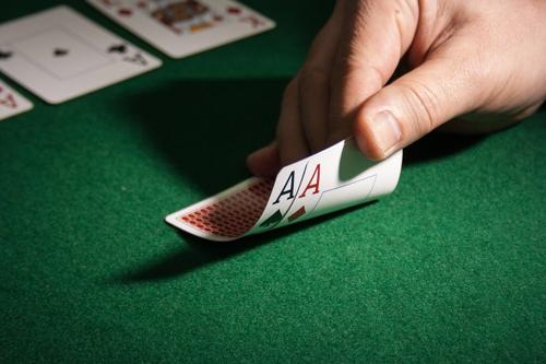 ポーカー生活にかつ楽しみを見つける方法